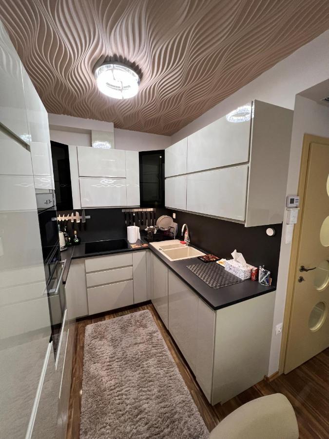 Apartamento Párizsi Udvar Prémium Apartman Debrecen Exterior foto