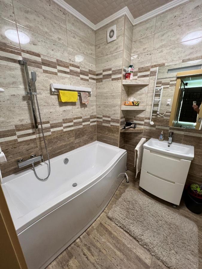 Apartamento Párizsi Udvar Prémium Apartman Debrecen Exterior foto
